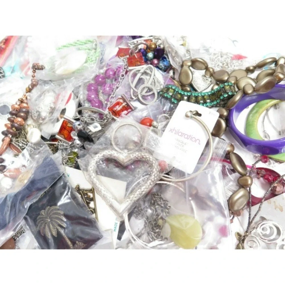 Huge 151 pc Jewelry Lot‎ 7 Pounds lbs Mixed Necklace Bracelets Pins Earrings